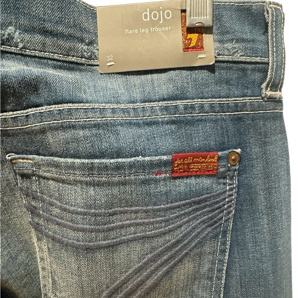 SEVEN FOR ALL MANKIND Dojo Flare Leg Jeans - Picture 10 of 12